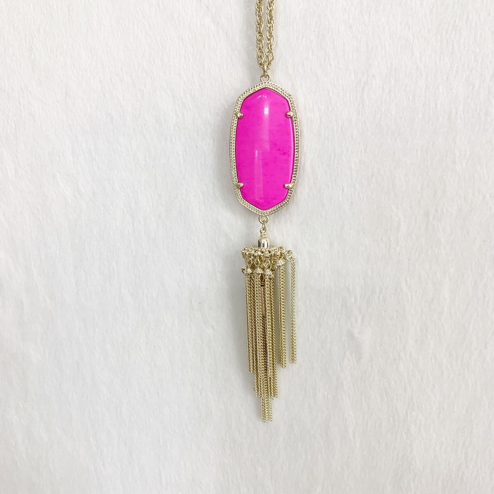 Kendra Scott Rayne Gold Long Pendant Tassel in Magenta